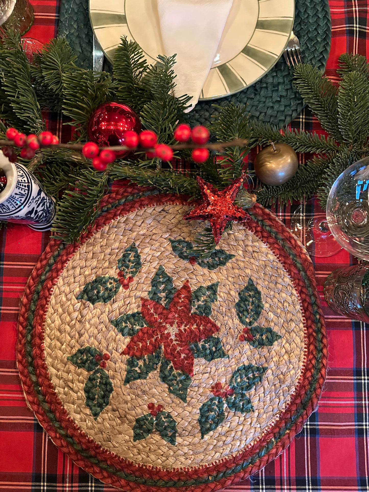 Tafelkleed rood met kerst ruit en groene bies