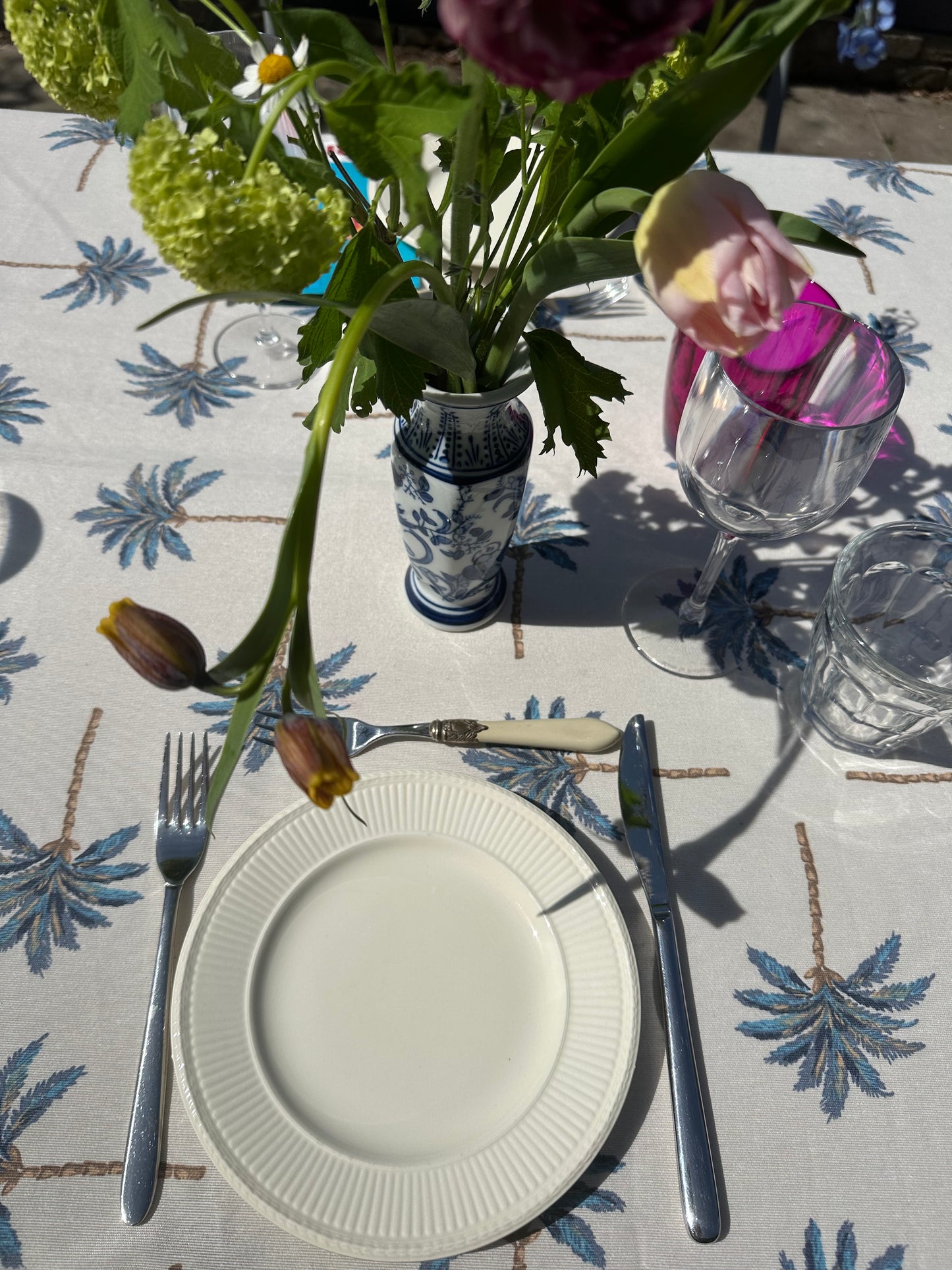Waterafstotend tafelkleed blauwe palmbomen