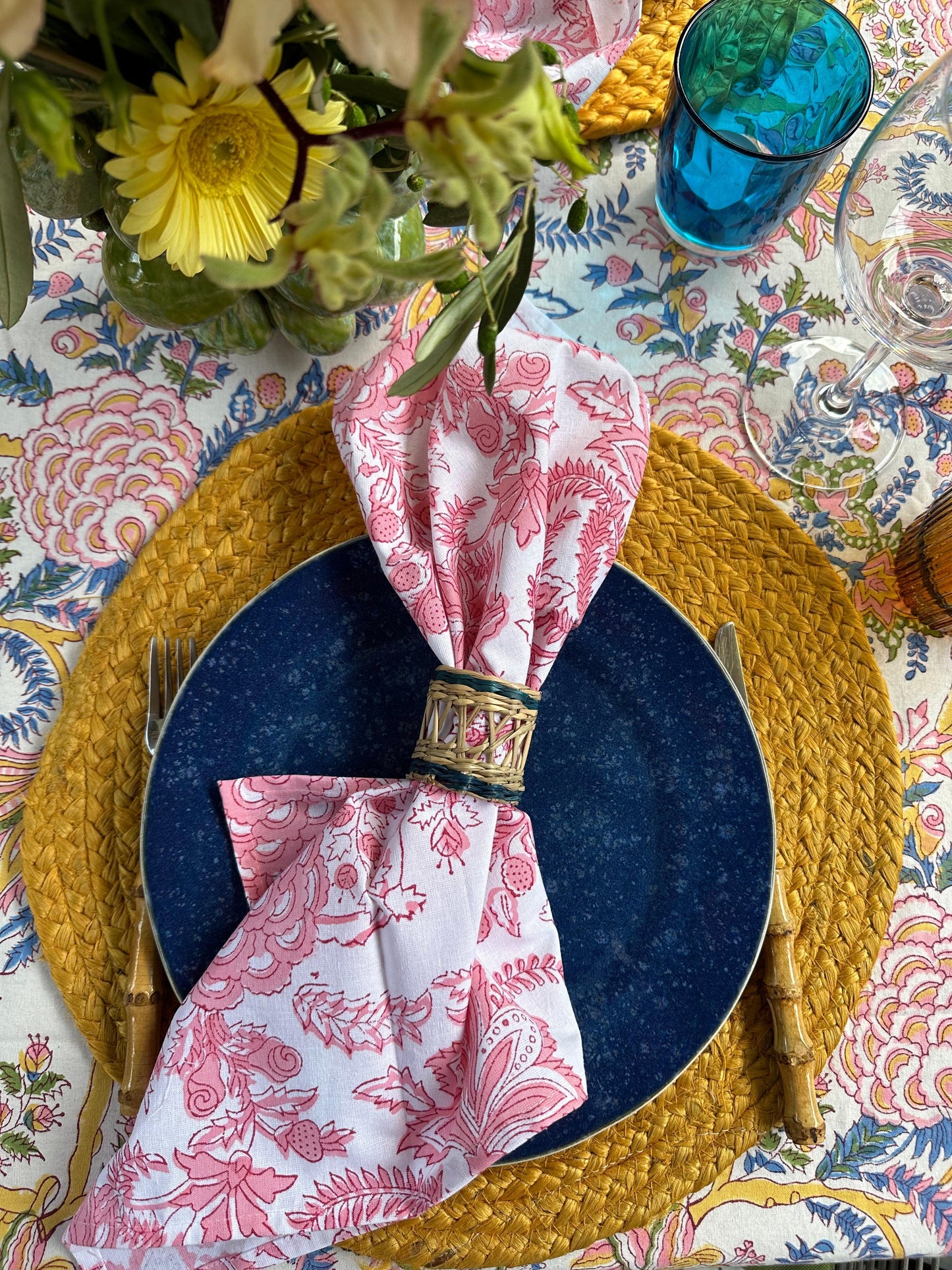 Katoenen servetten blockprint wit met roze bloemen - Frank Styling
