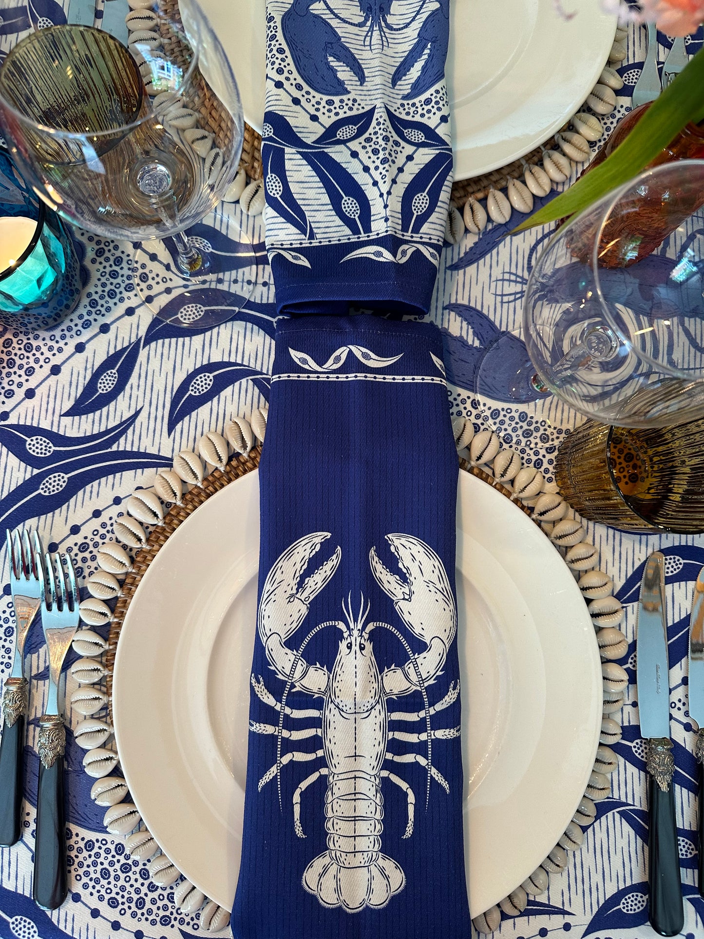 Katoenen servetten kreeftenprint blauw met wit