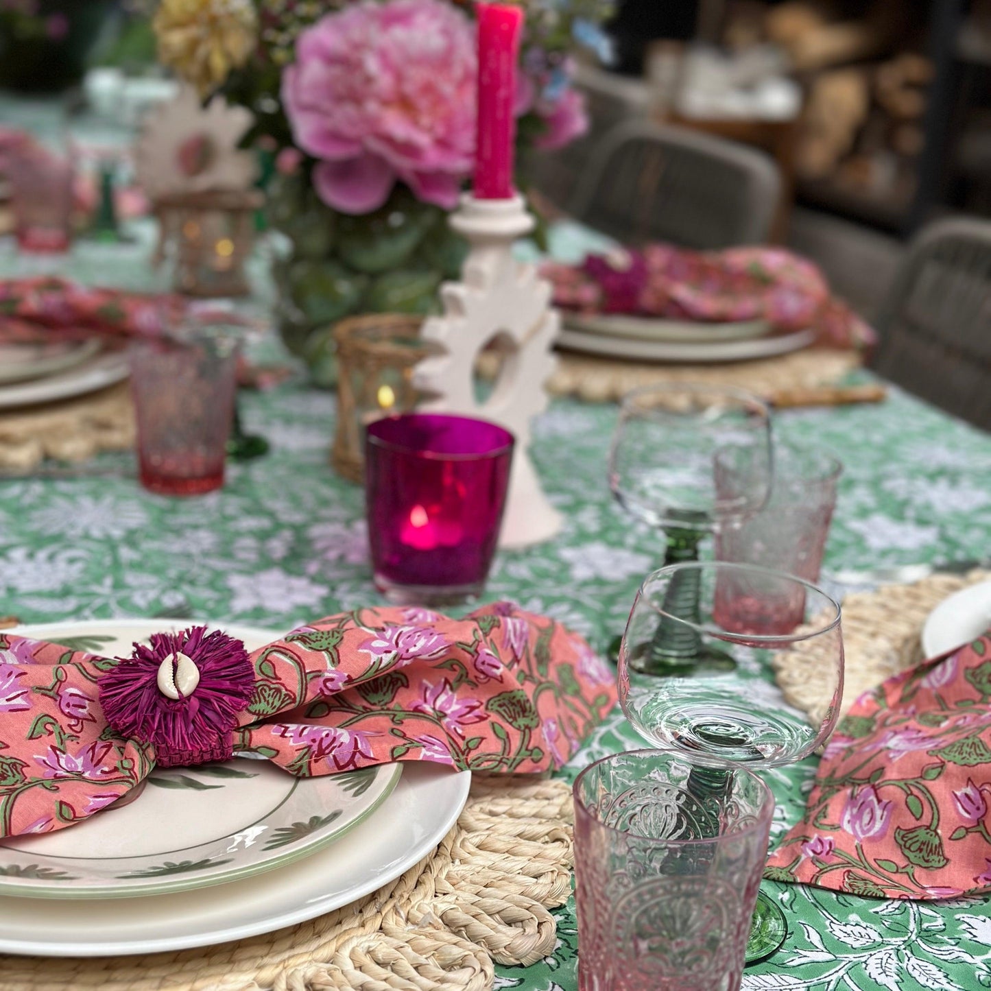 Katoenen servetten blockprint roze met groene bloemmotieven - Frank Styling