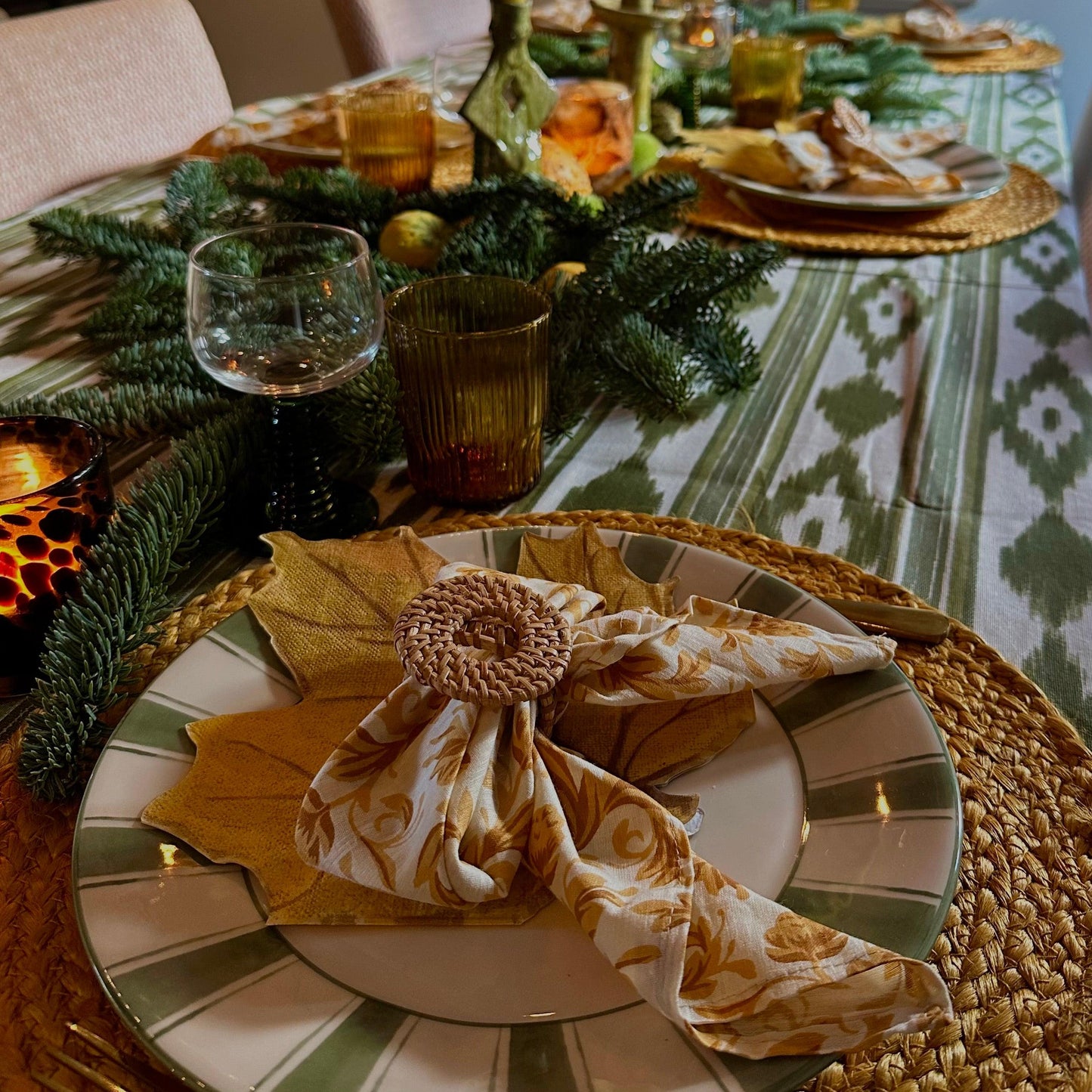 Tafelkleed Mallorcaanse ikat print olijf groen - Frank Styling