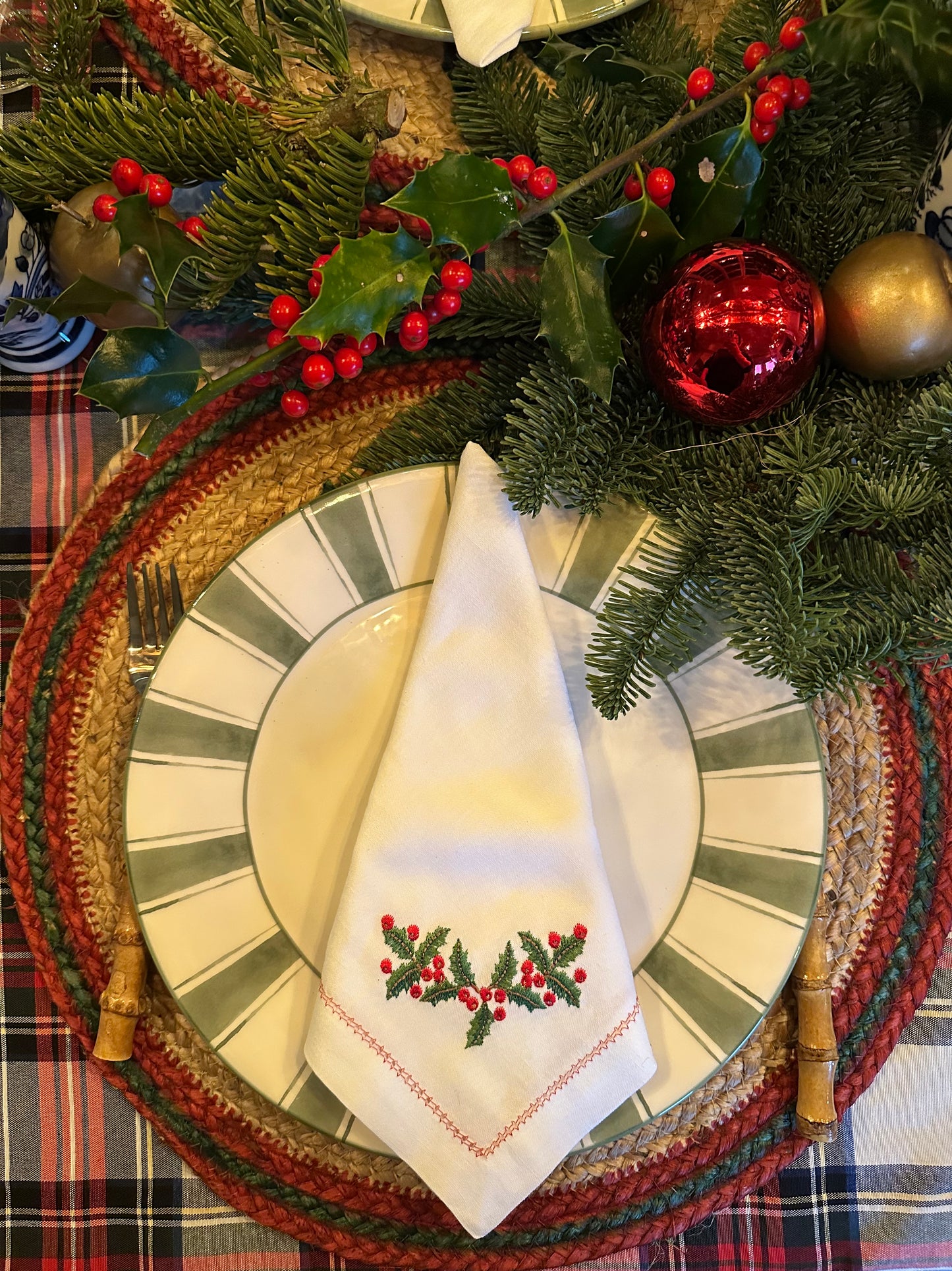 Tafelkleed wit met kerstruit