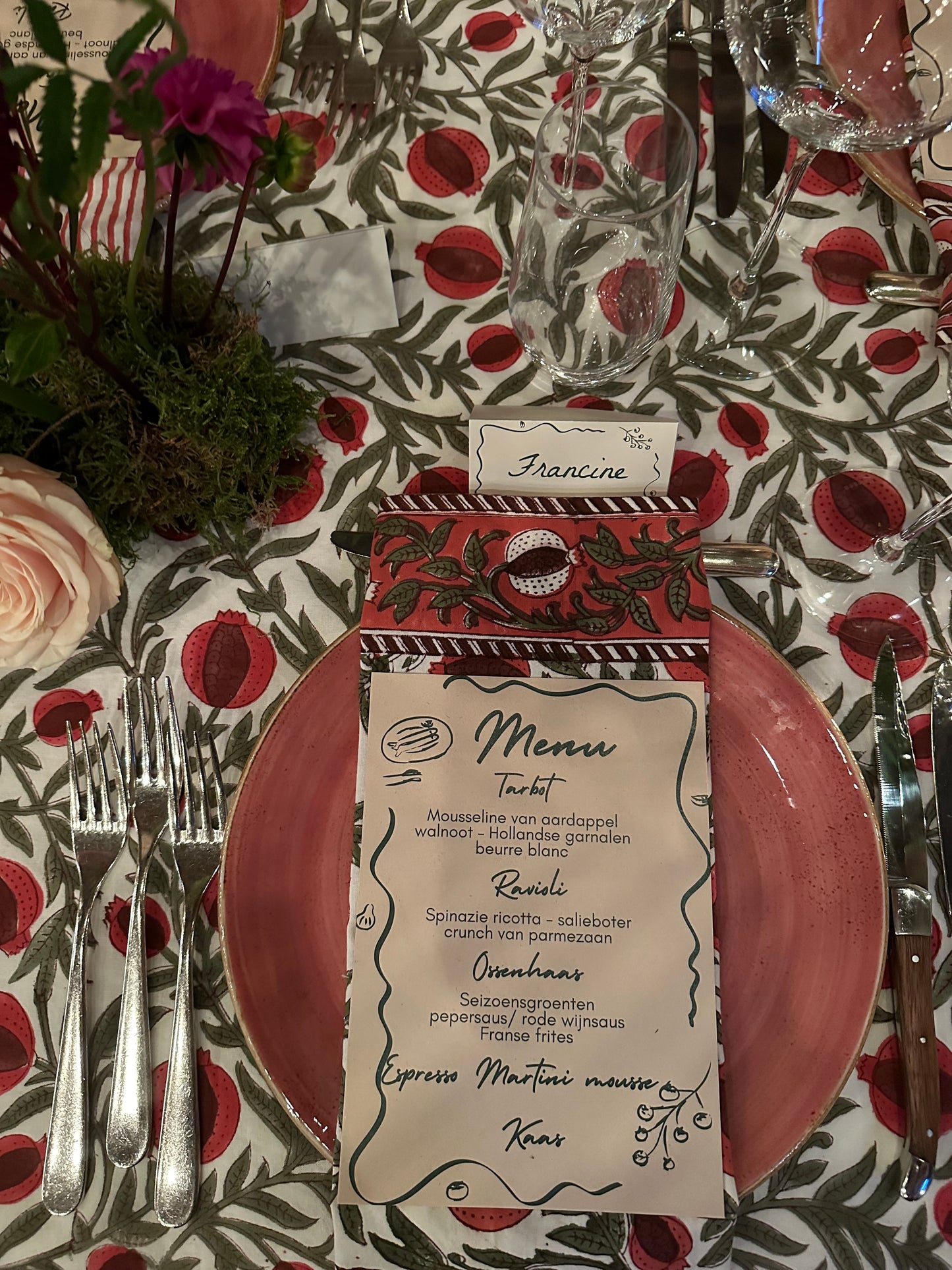 Tafelkleed Indiase blockprint frambooskleurige granaatappel