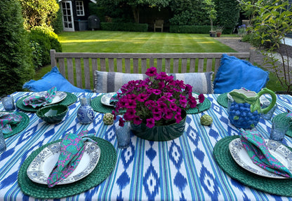 Waterafstotend tafelkleed ikat blauw met groene streep - Frank Styling