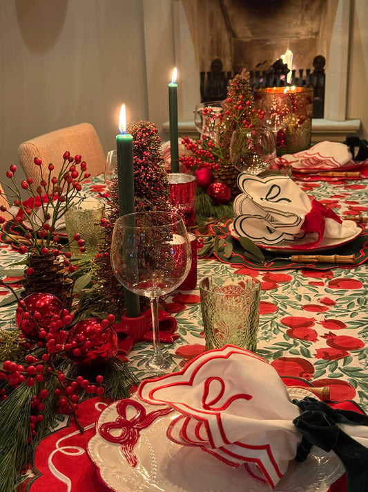 Tafelkleed Indiase blockprint granaatappelprint rood en groen