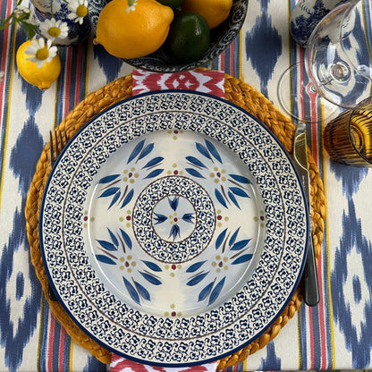 Waterafstotend tafelkleed ikat blauw met gele en rode streep - Frank Styling